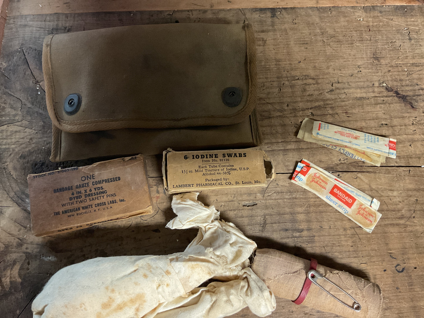 U.S. Model 1916 Small Articles Pouch w/ WWII-era Medical Contents