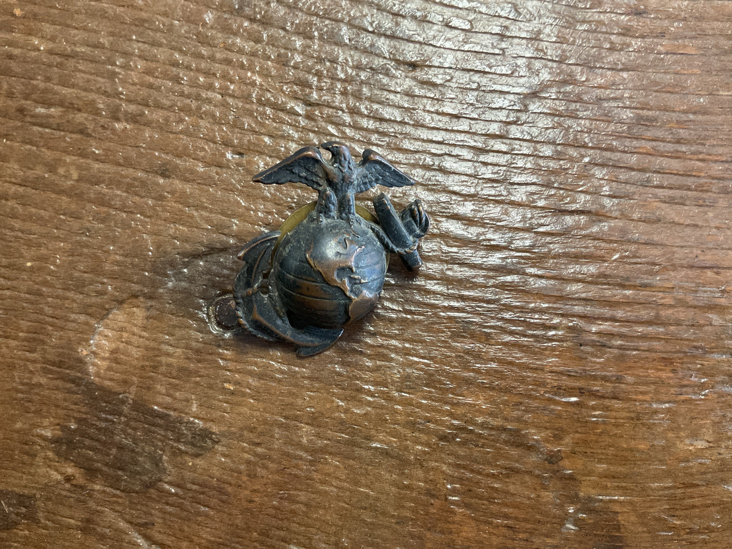 WWII USMC Eagle Globe & Anchor Visor Clip