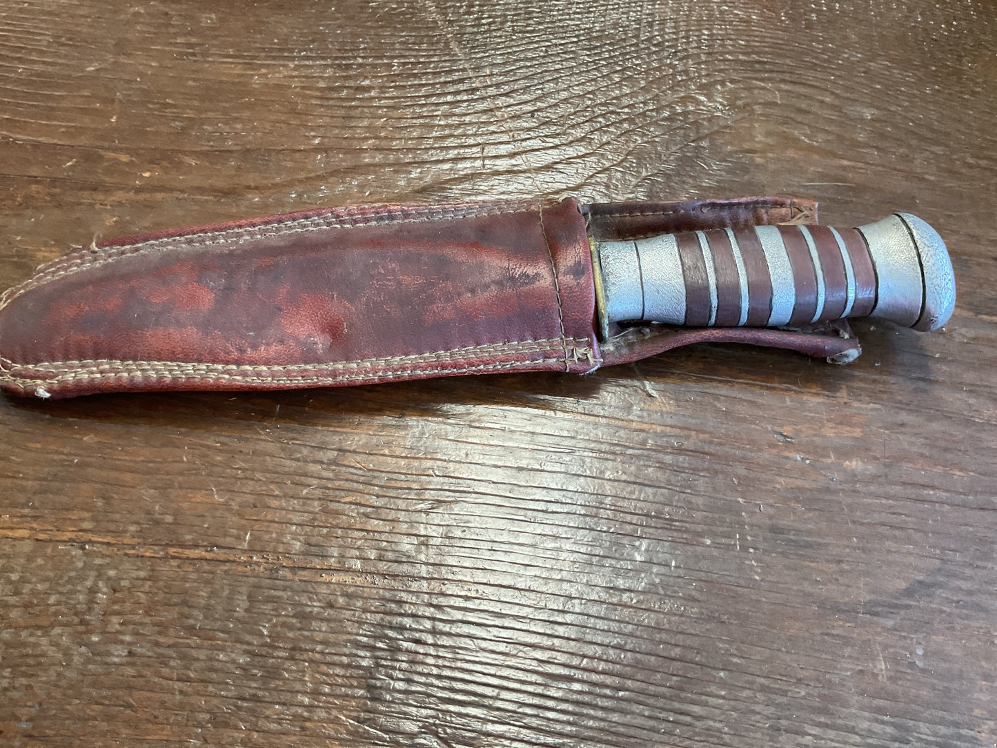 WWII Theatre Knife (Steel & Brown Handle)