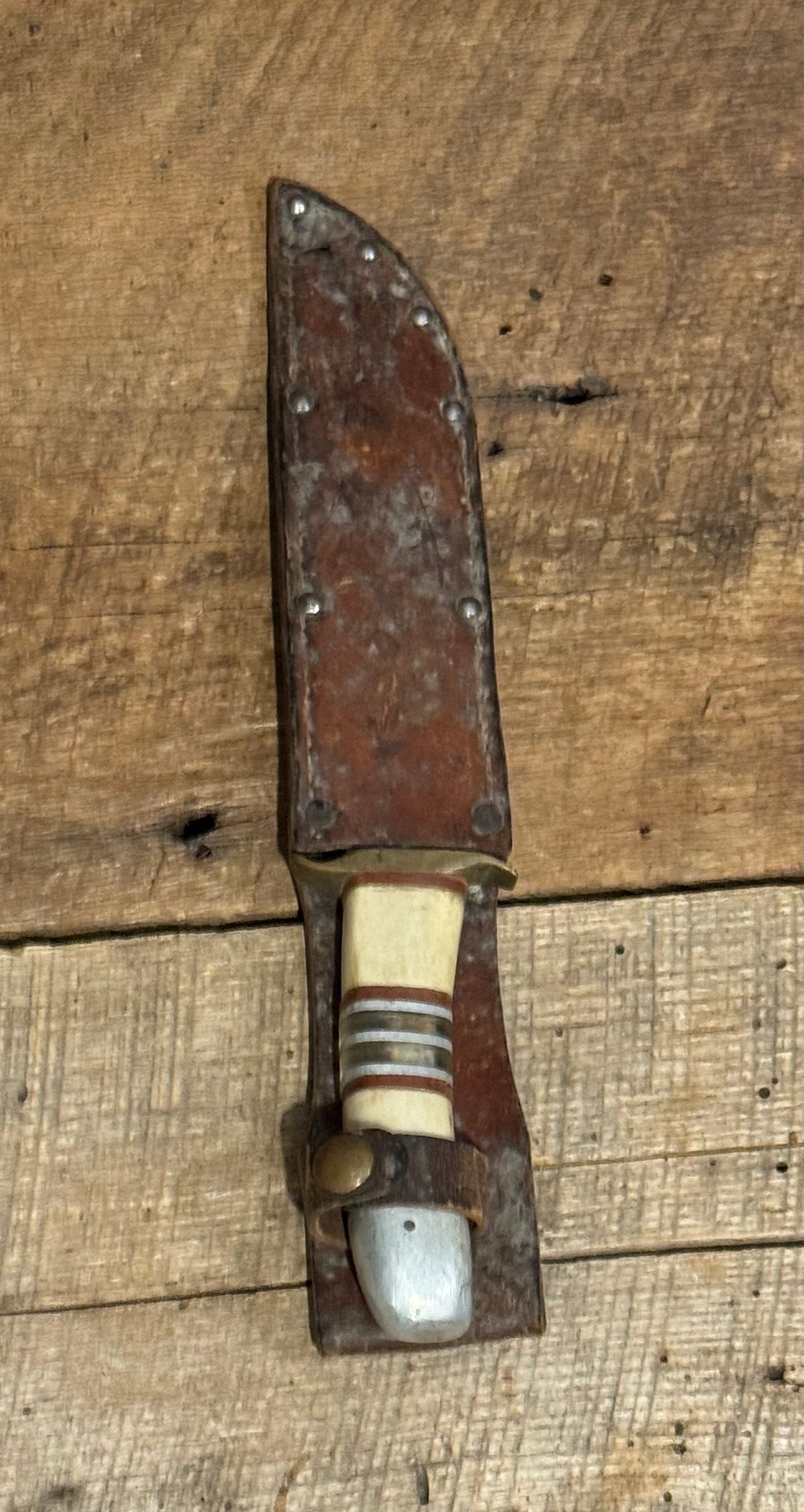WWII Theatre Knife- Cream