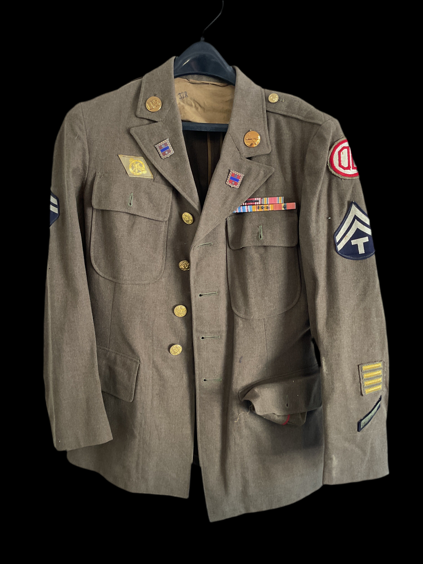 WWII 31st Infantry Jacket w/ Pins and Ribbons