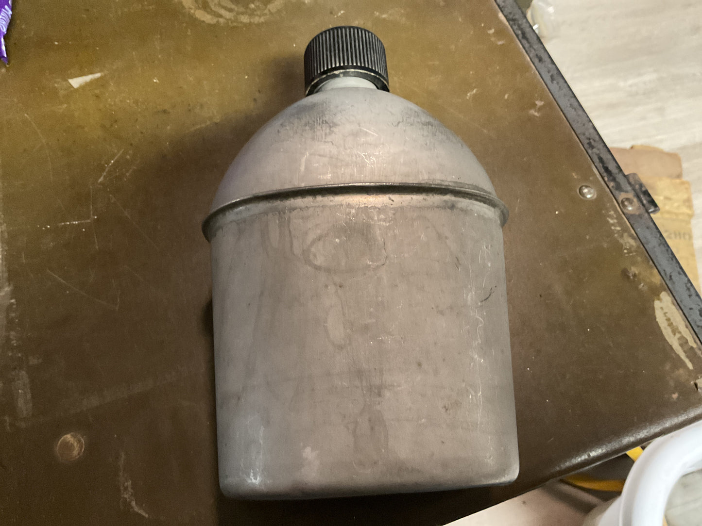 WWII Canteen no Cover (n)
