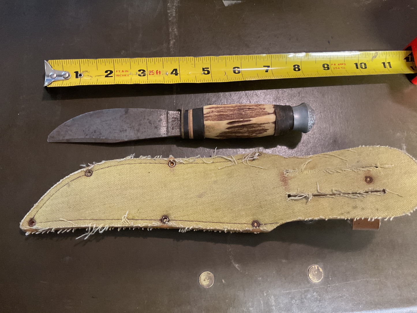 Fixed Blade Hunting Knife