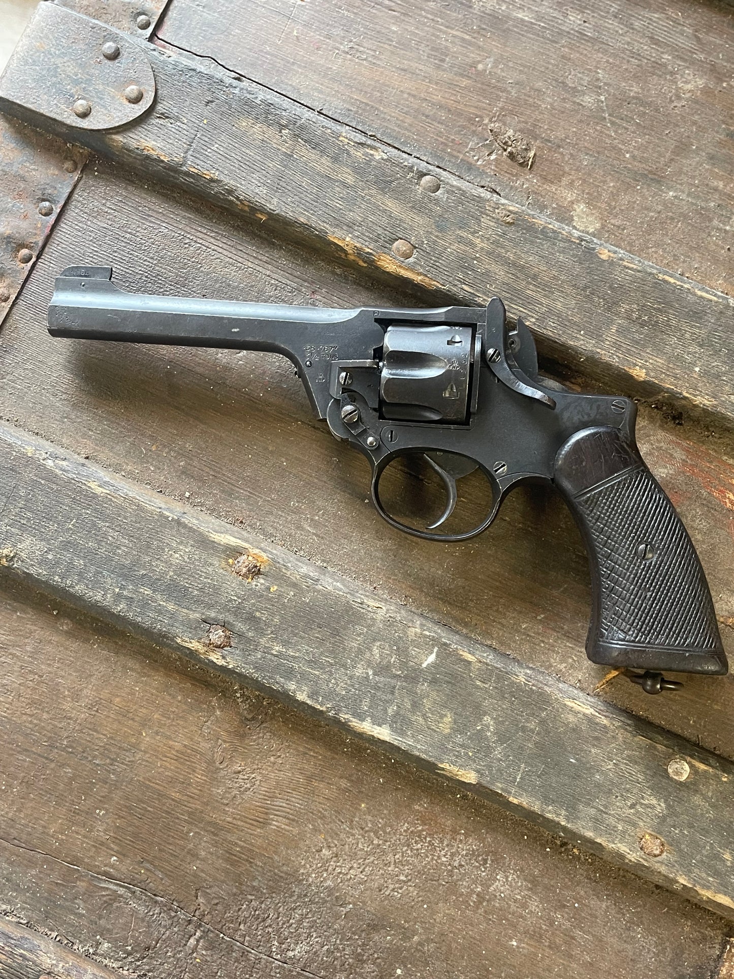 WW2 British Enfield No. 2 mk1 revolver 1940