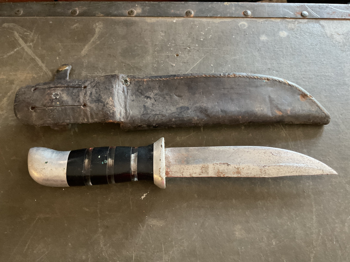 WWII Theatre Knife (black & clear handle)