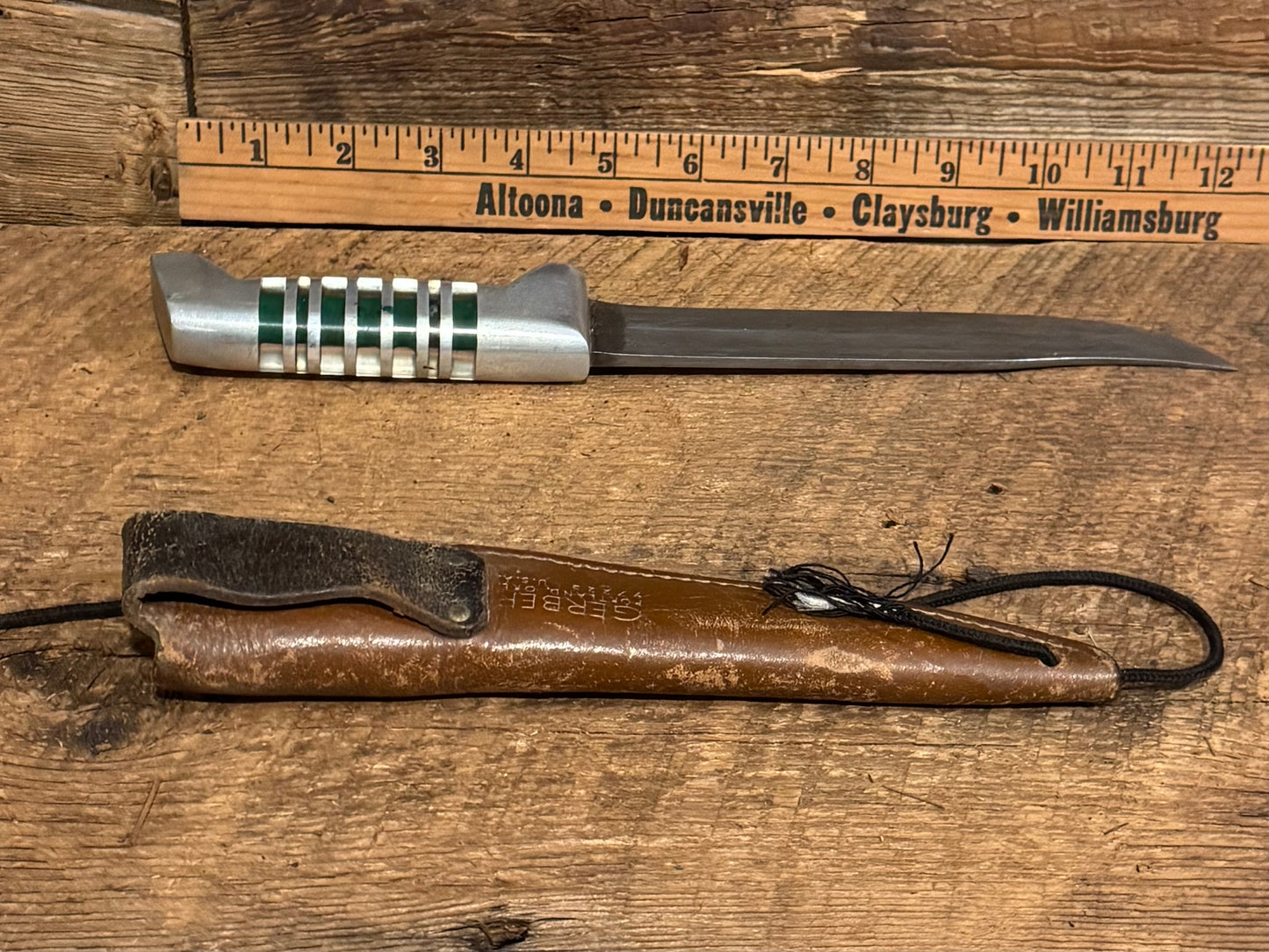 WWII Theatre Knife-Clear and Green