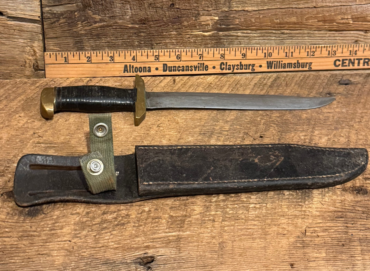 WWII Theatre Knife-Black & Brass
