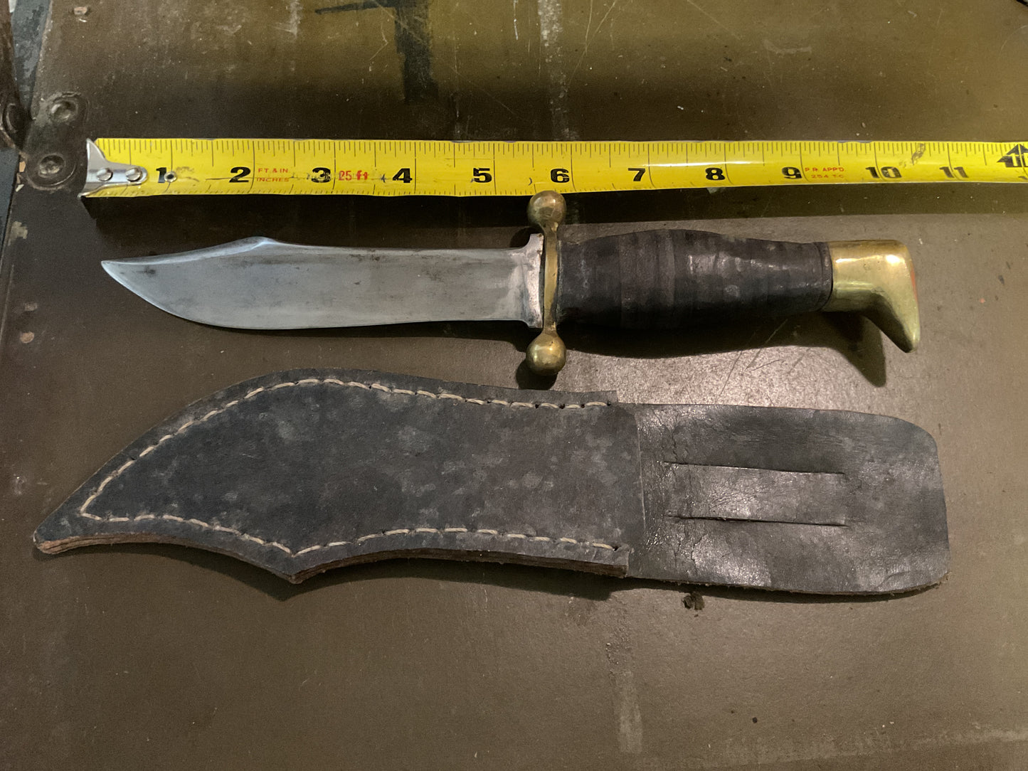 WWII Theatre Knife guard with gold balls