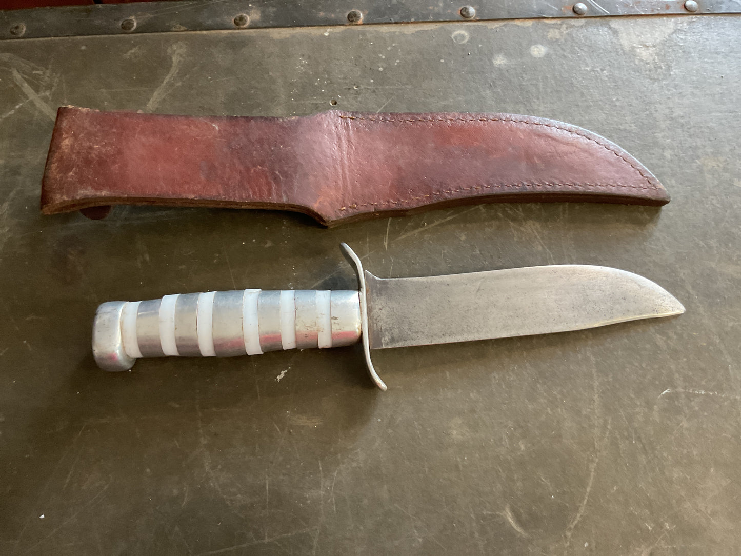 WWII Theatre Knife (silver& white handle)