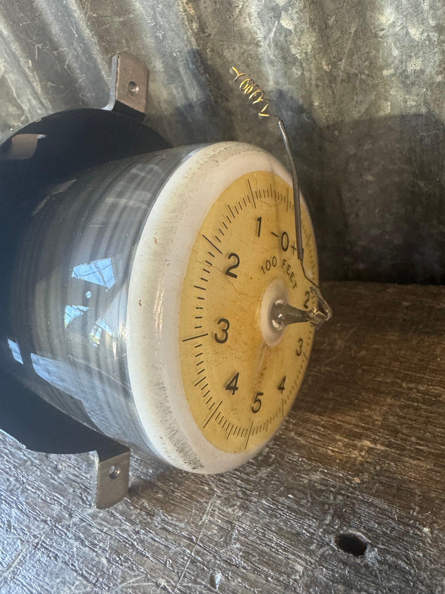 Radar Indicator CRT Display Assembly with 100-Foot Range Scale