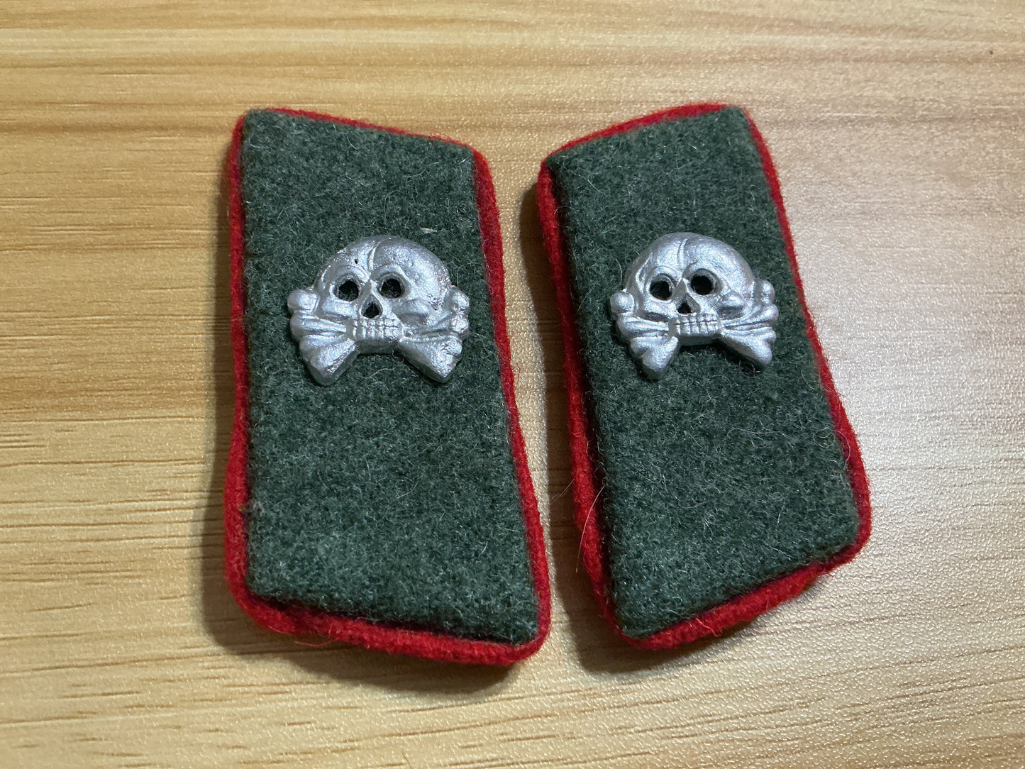 Reproduction WWII German Heer Panzer/Assault-Gun Style Totenkopf Collar Tabs-Pair of 2