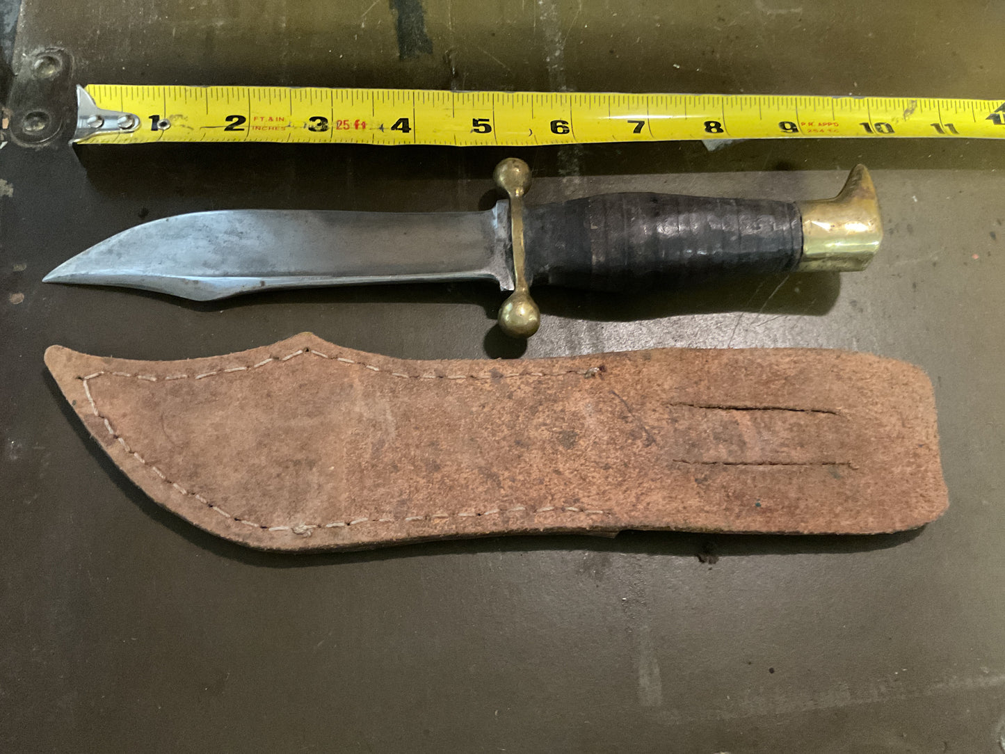 WWII Theatre Knife guard with gold balls
