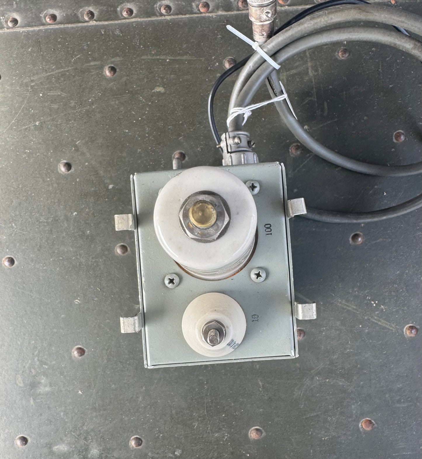 TS-89B/AP Voltage Divider