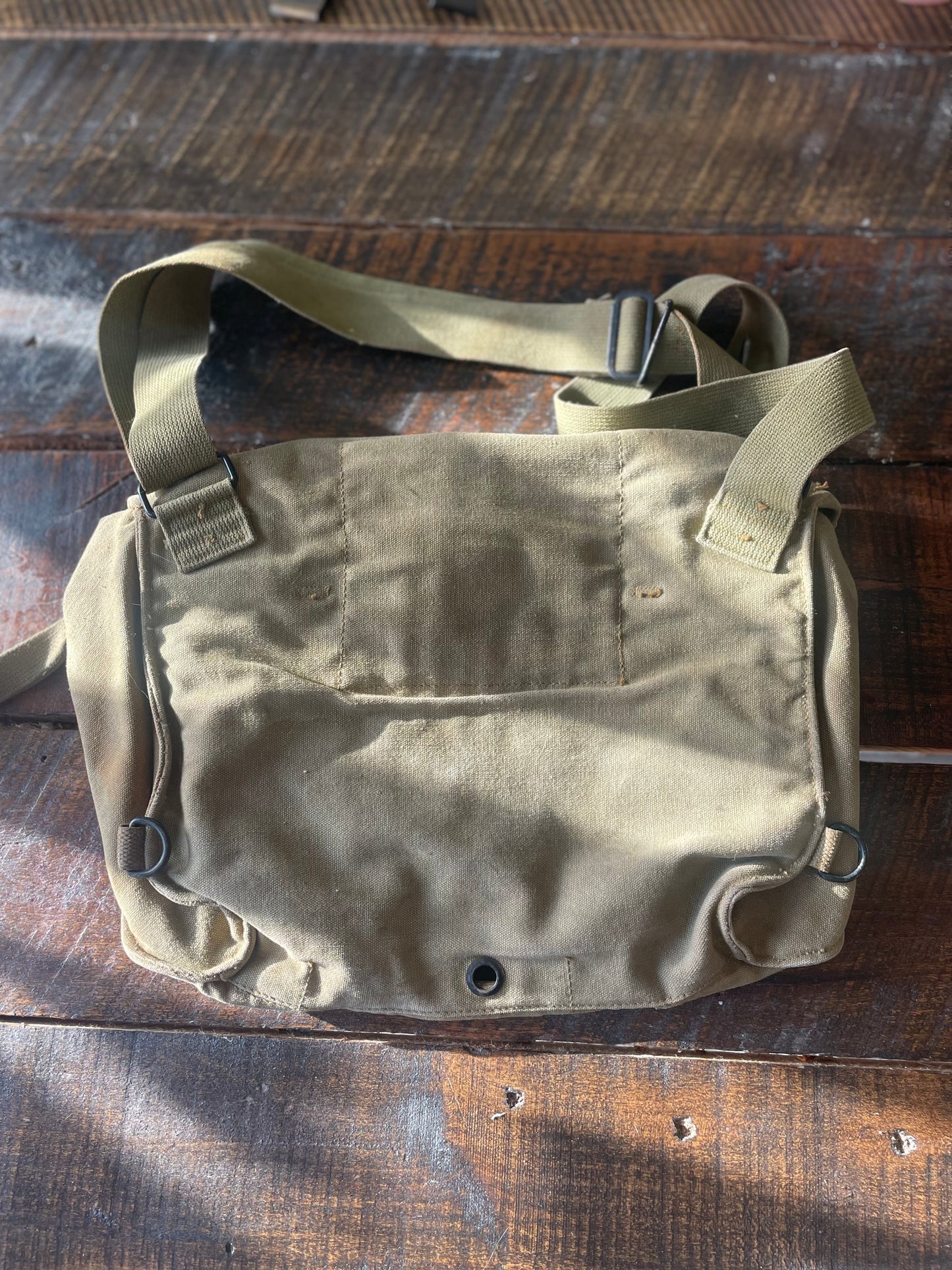 WWII lightweight Gasmask Bag- original