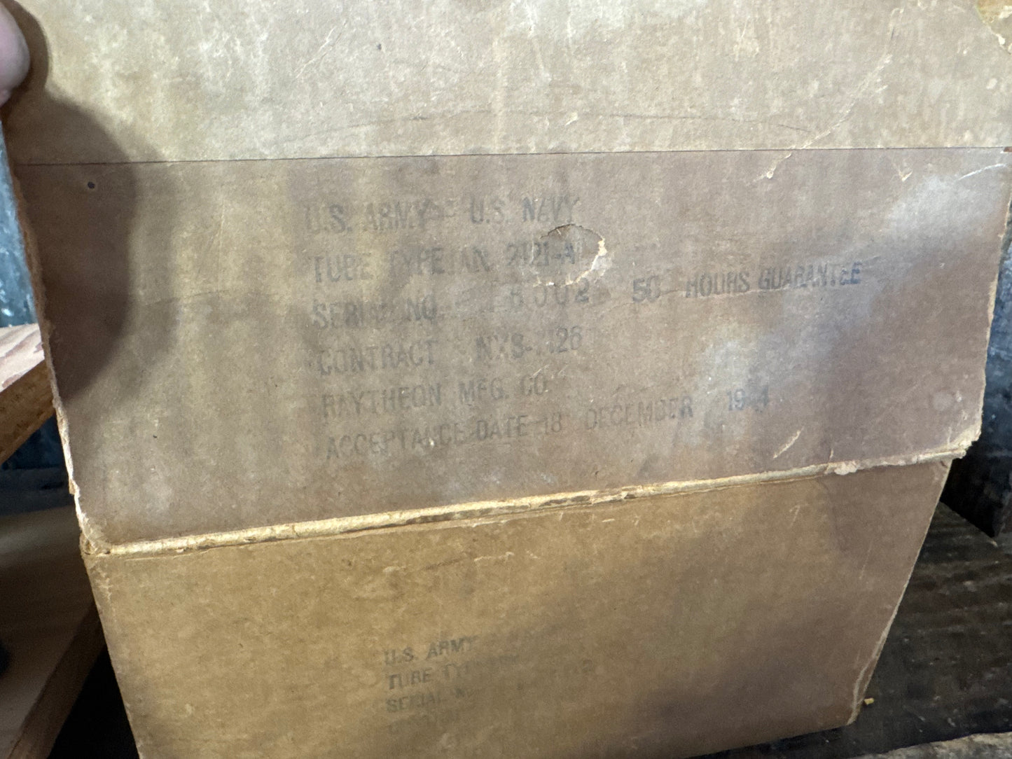 U.S. Army / U.S. Navy AN-2027-A Vacuum Tube by Raytheon in Original 1944 Shipping Box – NOS