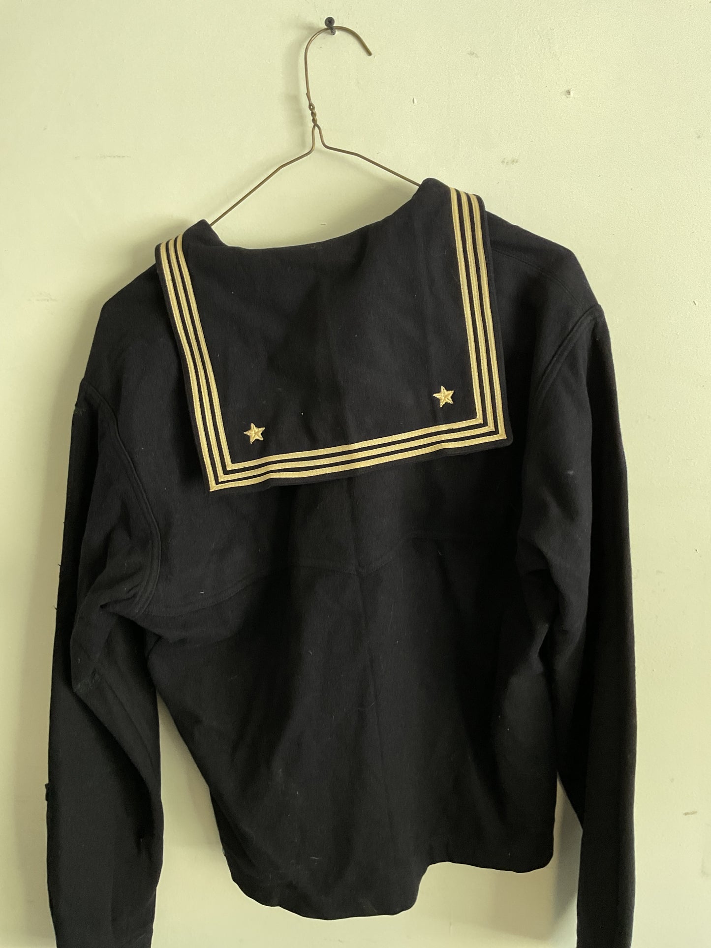 WWII U.S. Navy Dress Blue Jumper - Petty Officer Second Class Machinist’s Mate with Dragon Embroidery - Size Medium (Estimated)
