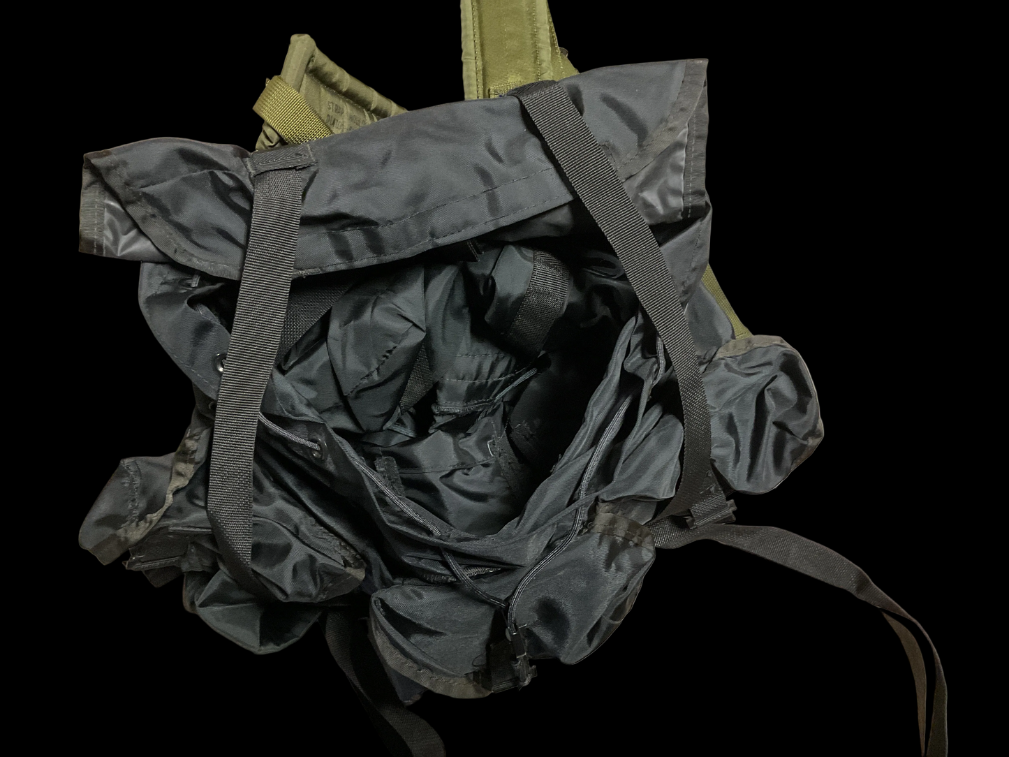 Vietnam Era Paratrooper Deployment/Drop Bag
