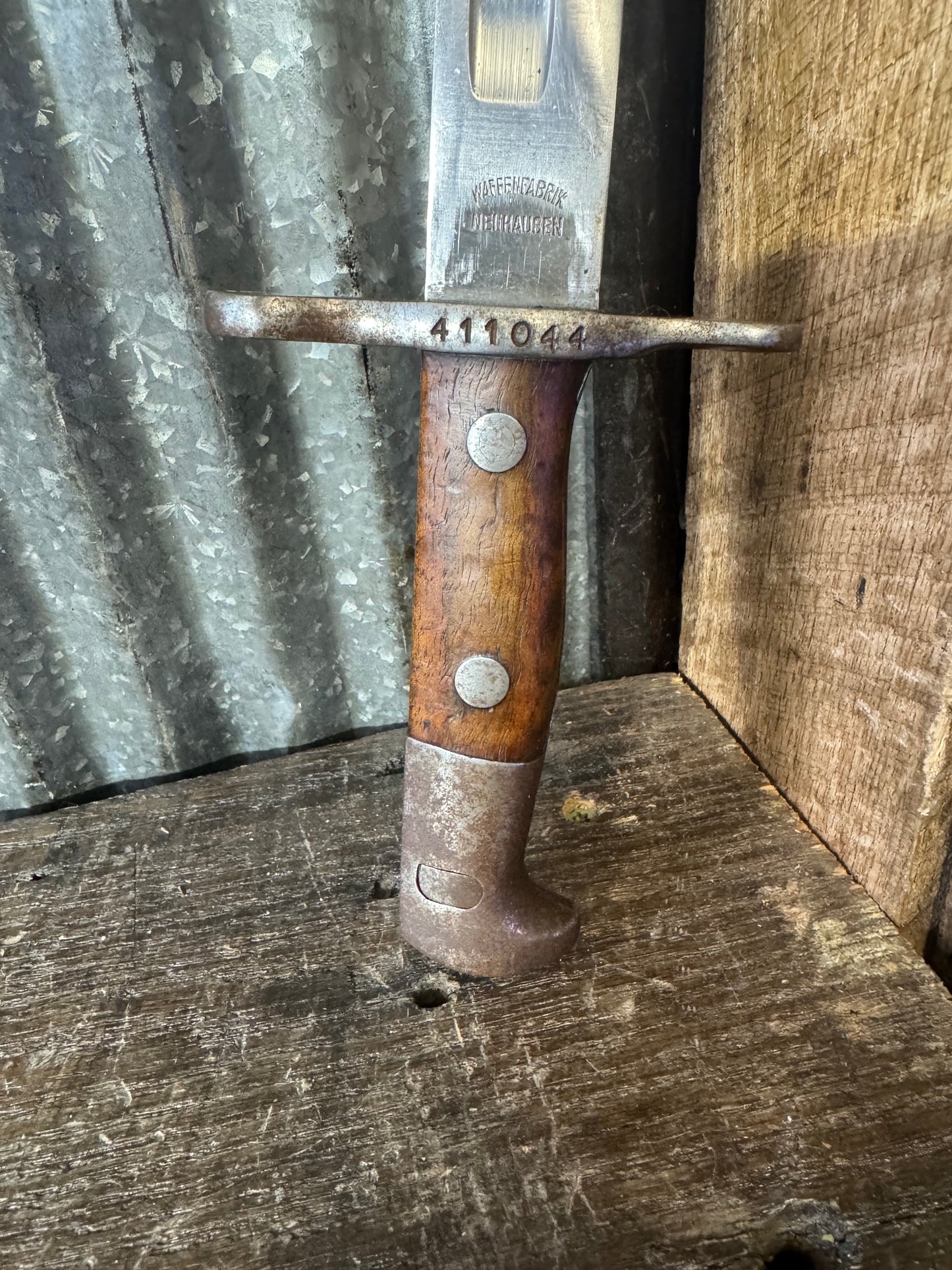 Original Swiss Waffenfabrik Neuhausen M1918 Bayonet & Scabbard – Serial #411044