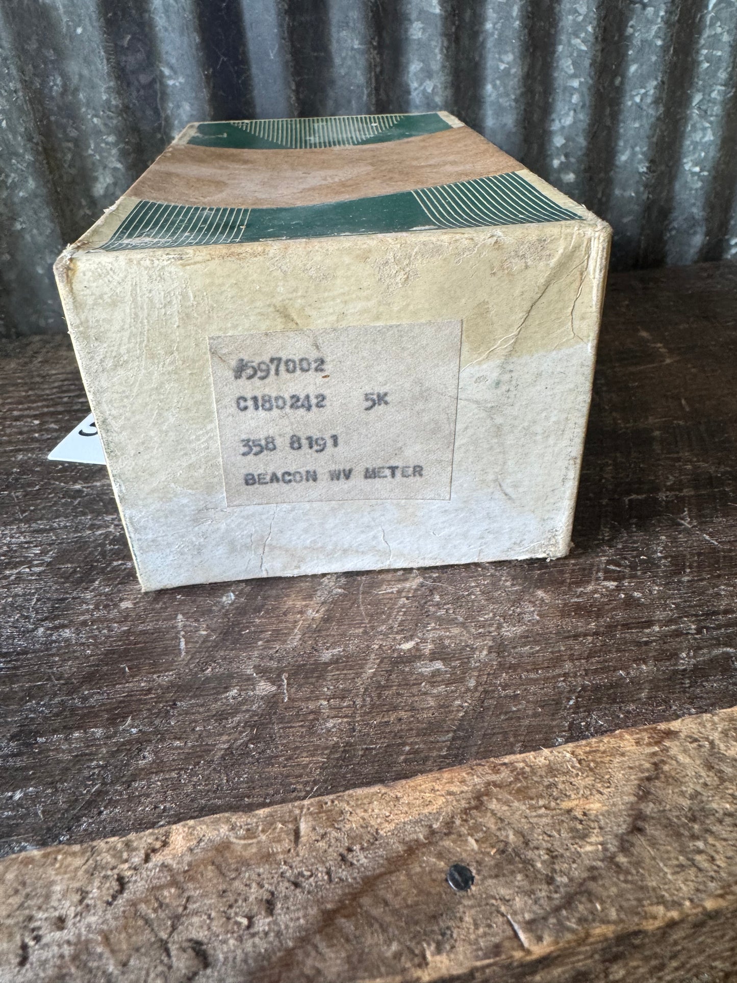 NOS Yale Beacon WV Meter – Original Factory Box