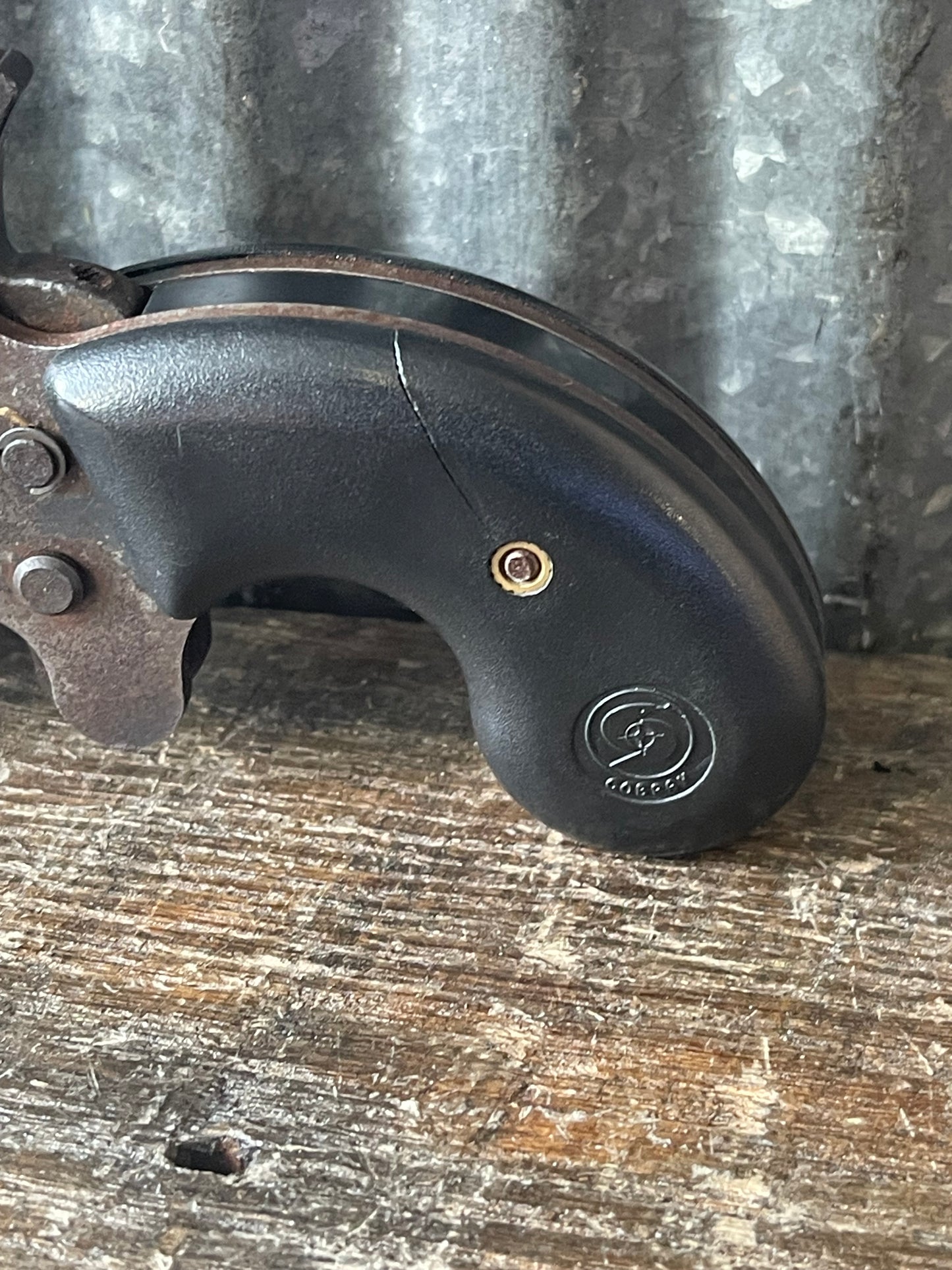 Leinad Inc. Model DD Double-Barrel Derringer – .38 Special / .357 Magnum
