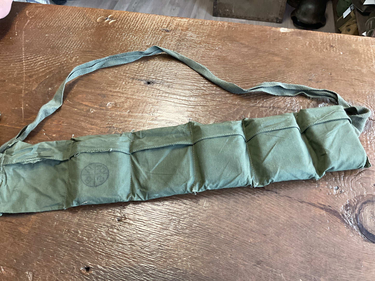 Vietnam Era Bandolier 5RD Stropper clips 61-62 Bay Of Pigs Invasion