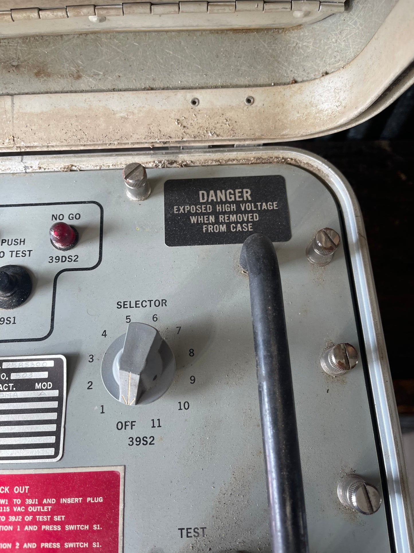 U.S. Navy Electro Explosive Device Test Set Mark 48 Mod 0 (1963) – Complete with Test Cables – Untested