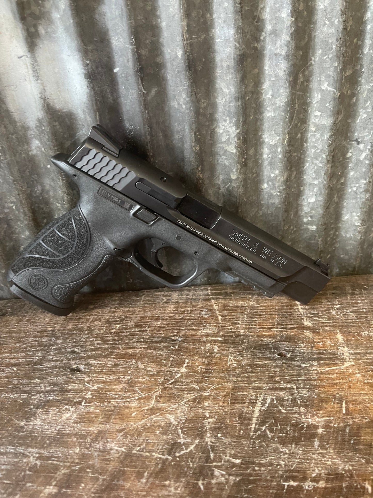 Smith & Wesson M&P Pro Series 9mm Pistol – 2 Magazines