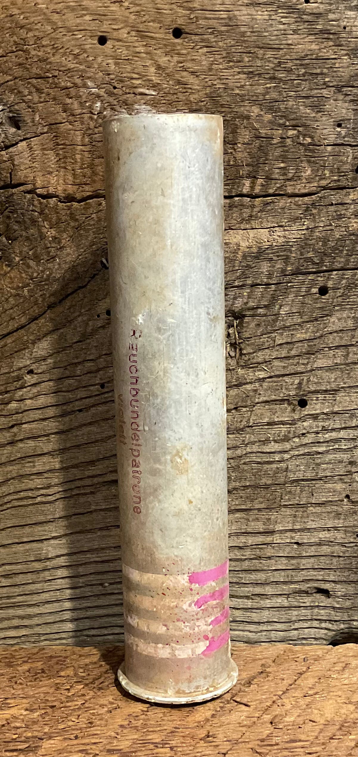 German Violet Cluster Signal Flare