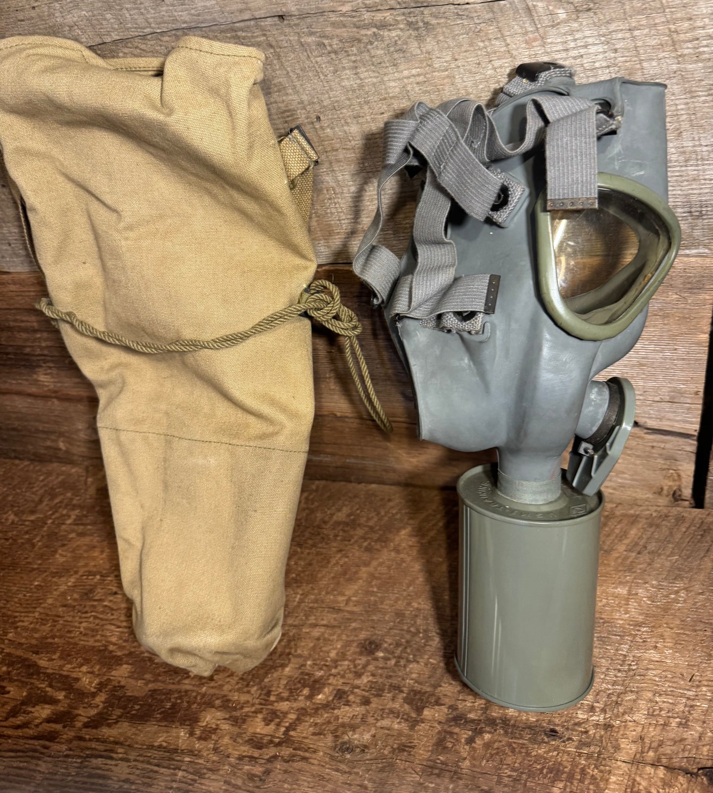 US M1A1 Training Gas Mask WWII
