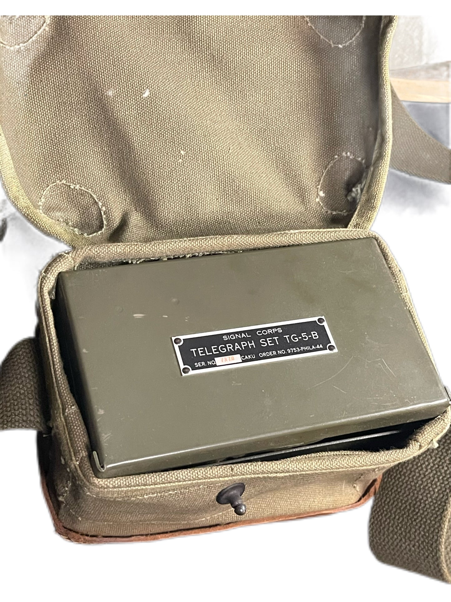 U.S. Army Signal Corps Telegraph Set TG-5-B – WWII 1944 Manufacture, Like New Condition