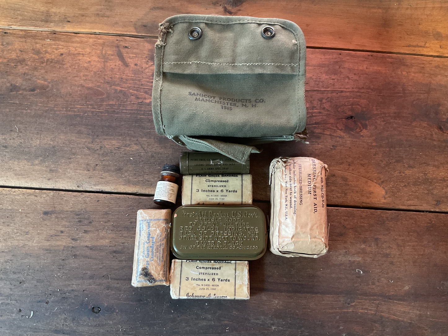 Original 1945 Jungle First Aid Kit
