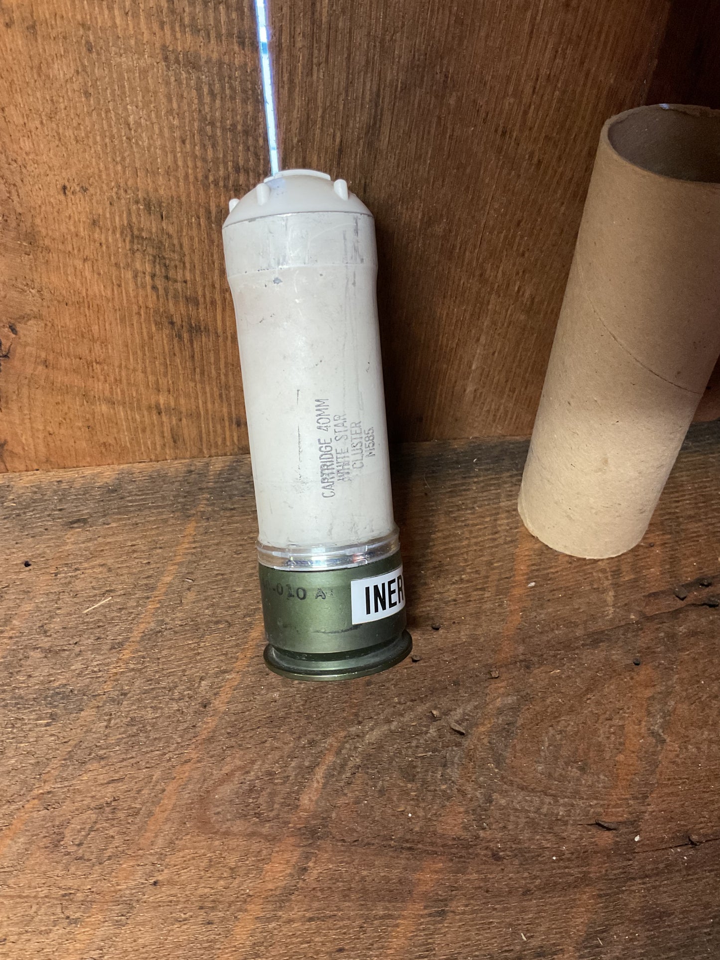 INERT 40mm White Cluster Flare