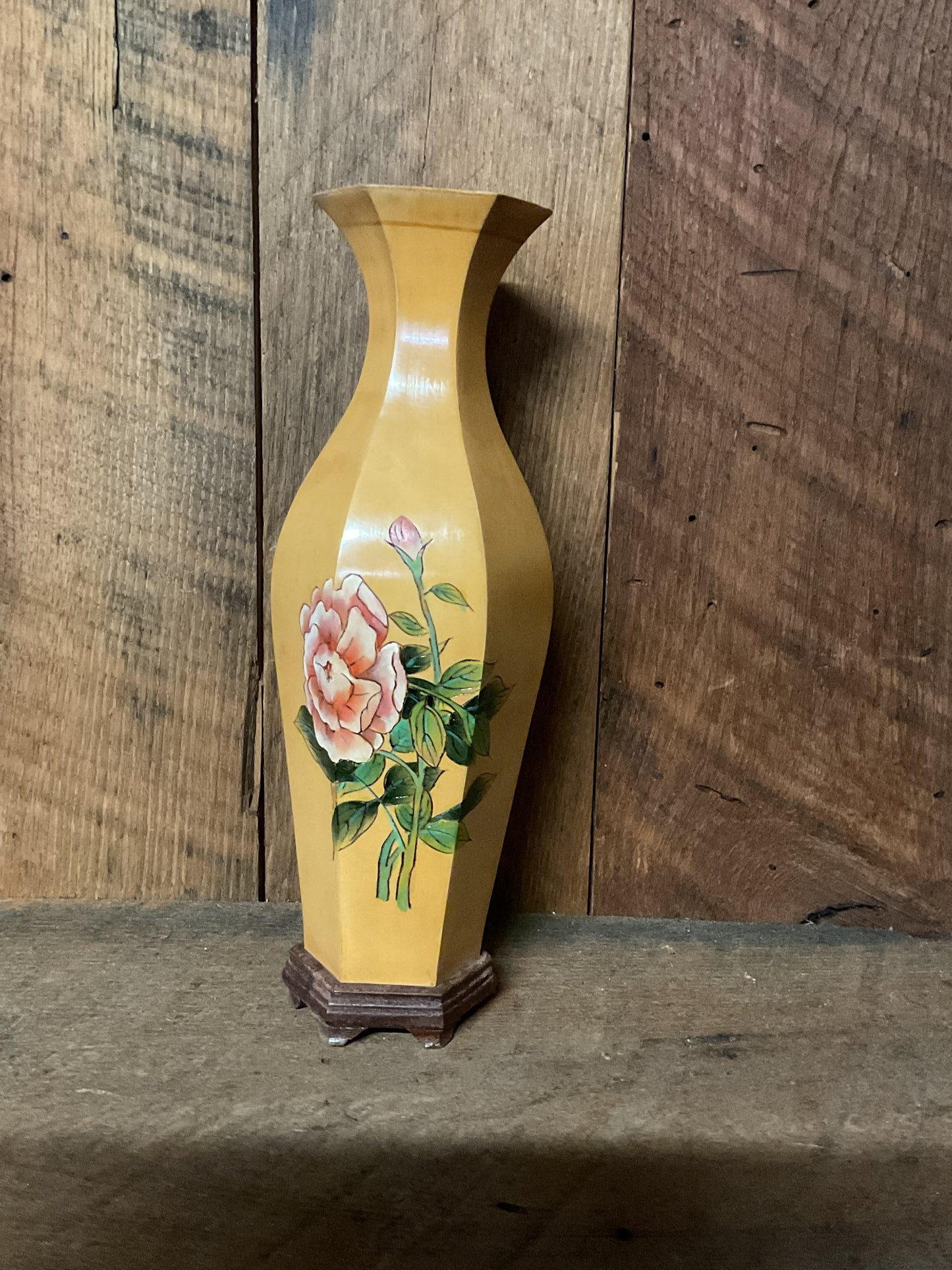 WWII Bring-back Souvenir 20th Century Chinese Huangyang Vase