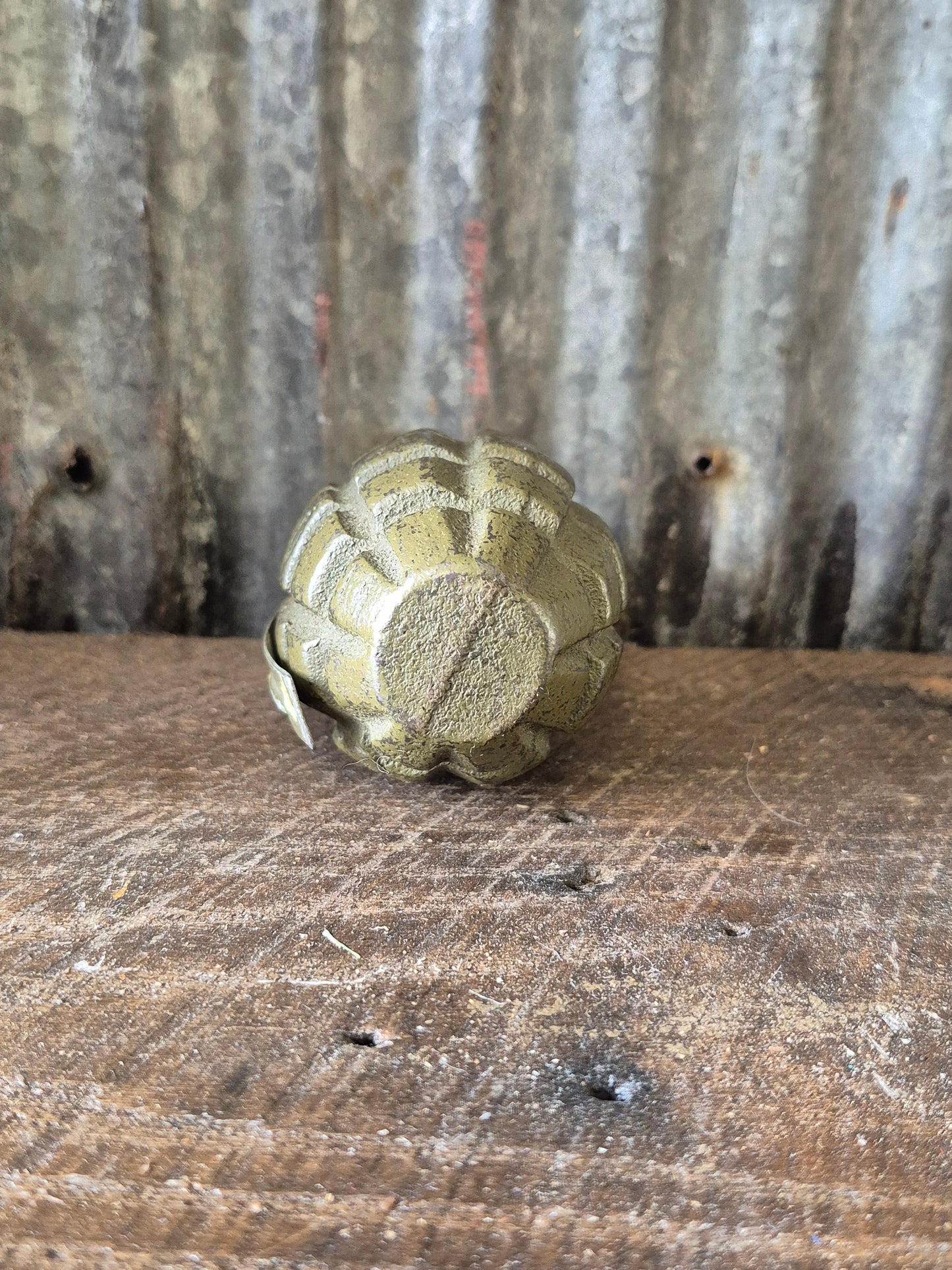 Inert WW2 Mk2 Fragmentation Grenade "Pineapple"