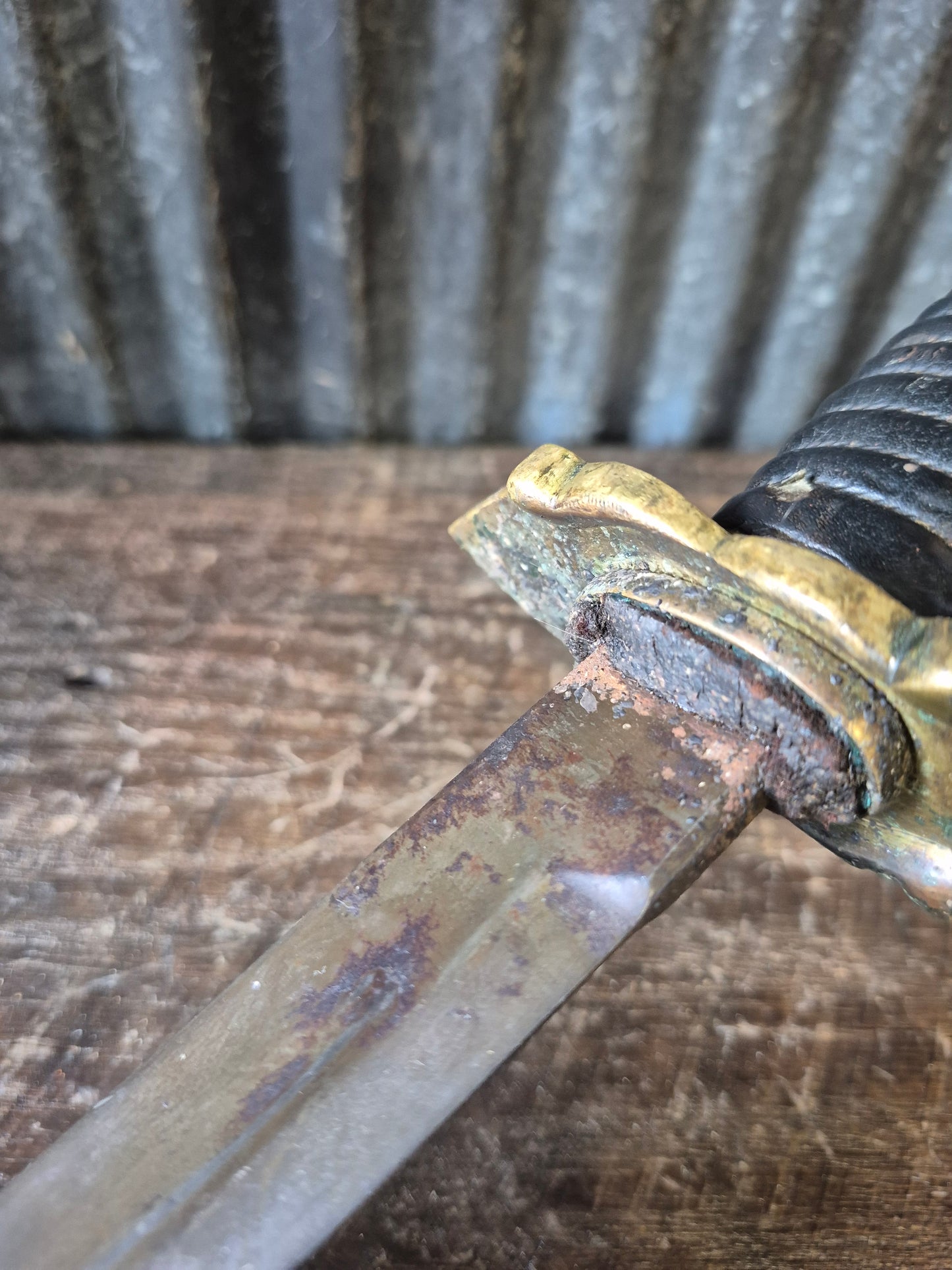 Confederate Artillery Officer’s Saber-Reproduction from House of Blades
