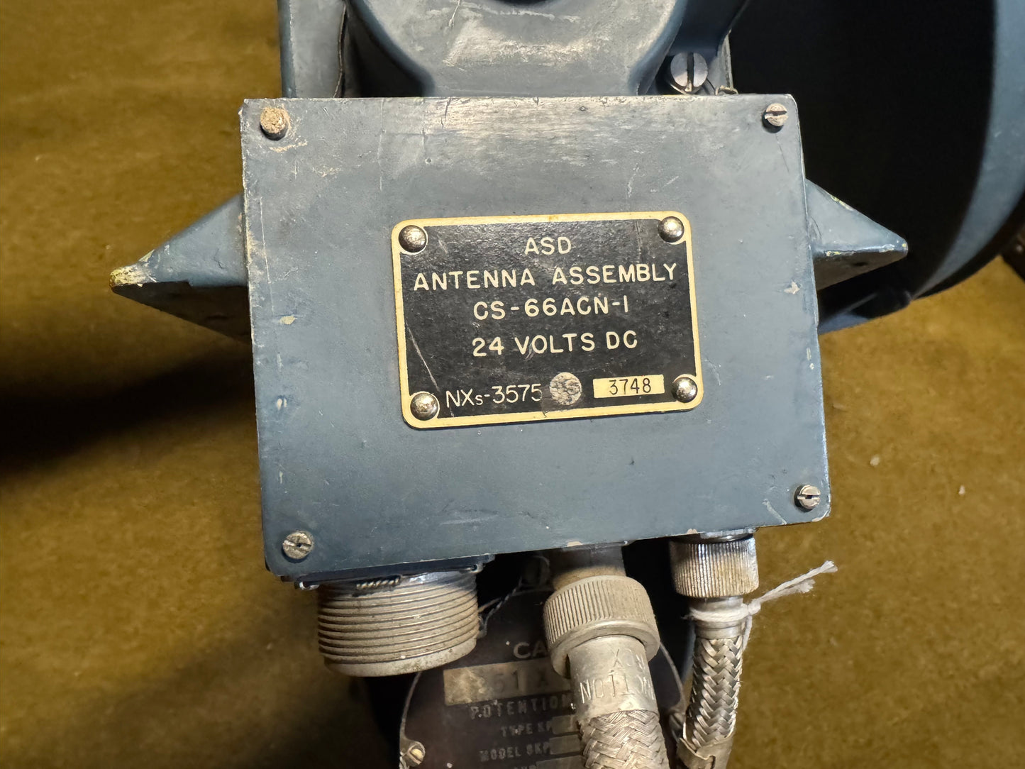 Vintage Military Radar Antenna Assembly CS-66ACN-1 — 24V DC Dish Unit