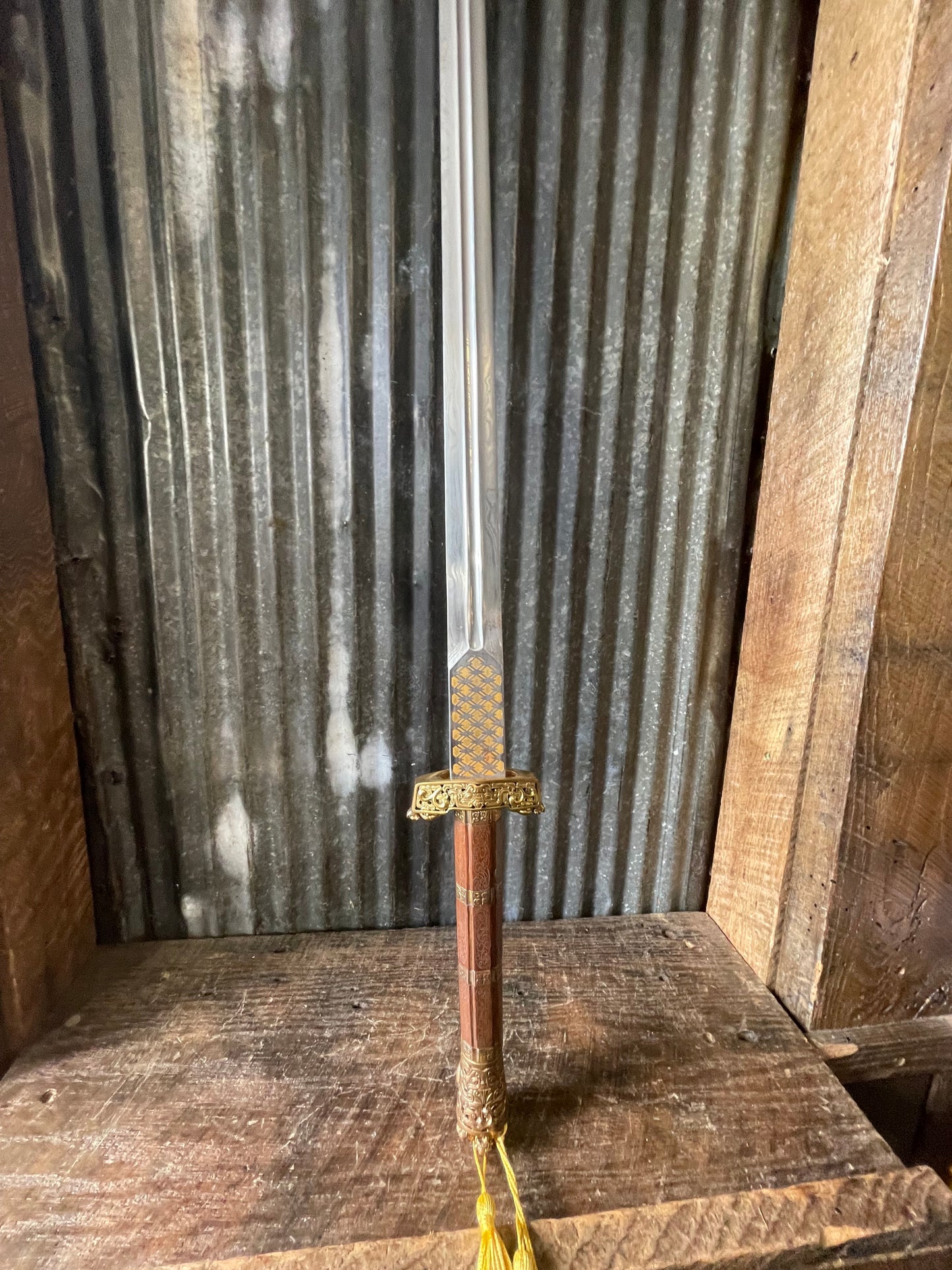 Paul Chen / Hanwei Han Dynasty Chinese Jian Sword – Ornate Brass & Wood – Discontinued
