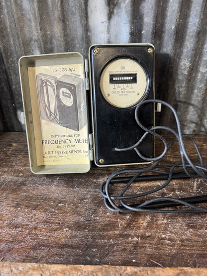 U.S. Army Signal Corps TS-328A/U Frequency Meter with Original Case (1962)