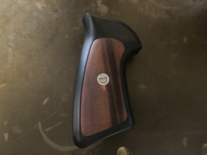Ruger GP100 Grip