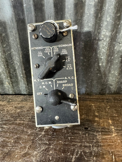 WWII 1942 U.S. Navy RCA CRV-23254 ARB Aircraft Pilot’s Radio Control Box