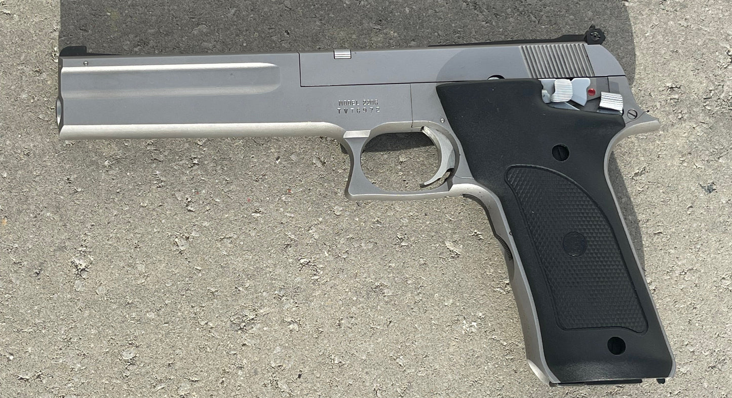 Smith & Wesson Model 2206 Semi-Auto Pistol – .22 LR – Stainless – Like New in Box
