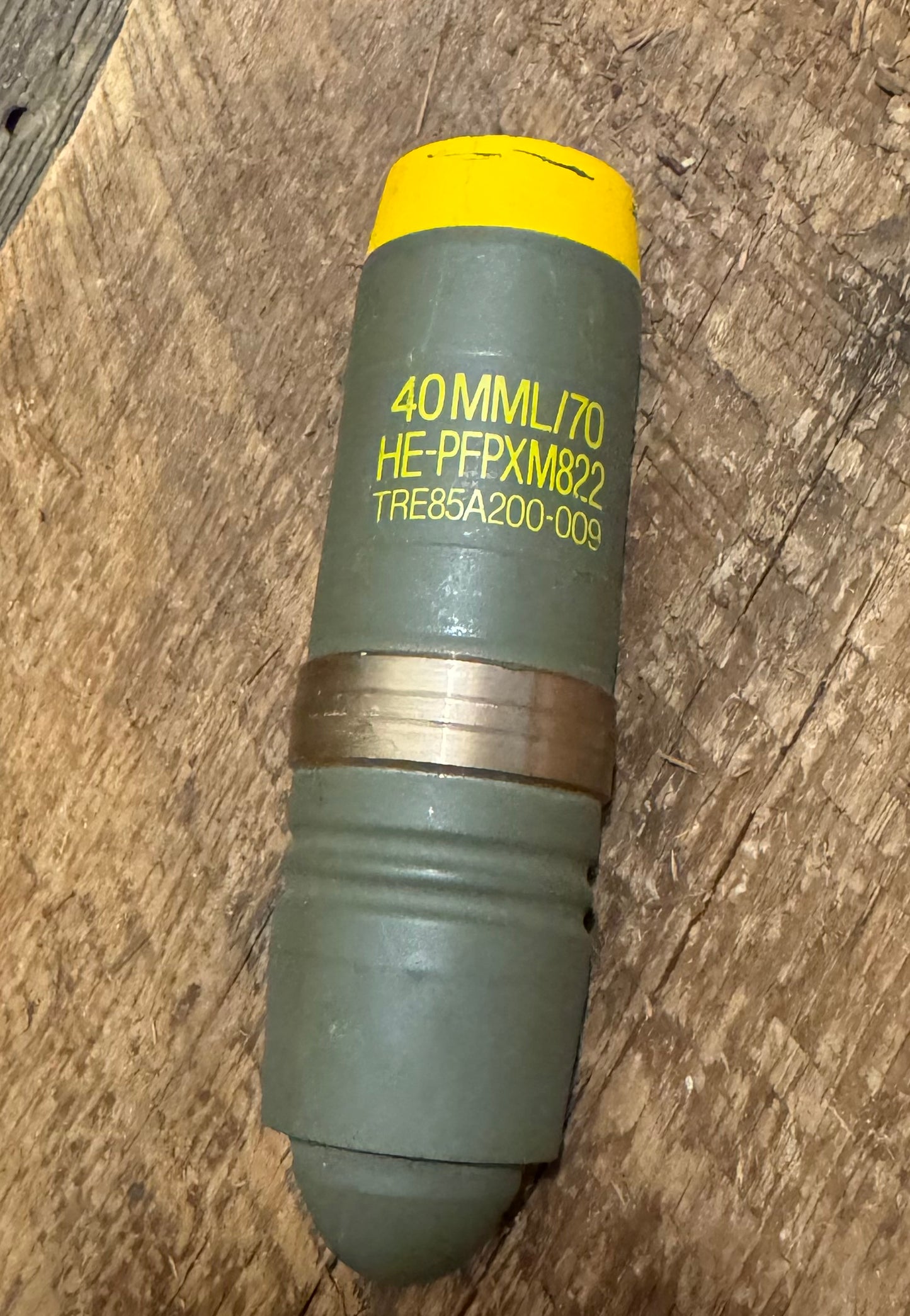 40MML/70 HE 40mm projectile