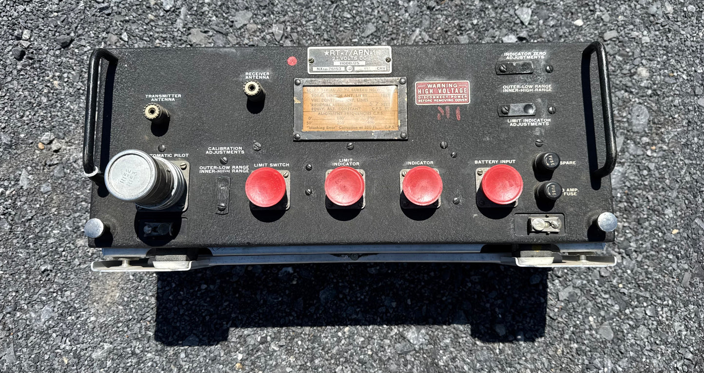 WWII-era U.S. Navy aircraft radar/radio unit marked RT-7/APN-1