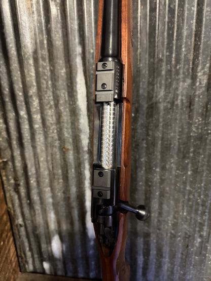 Winchester Model 70 XTR Featherweight
243 Winchester