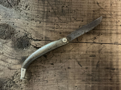 Antique Folding Pruning Knife-Curved Horn Handle-Vineyard Grafting Garden Pocket Knife