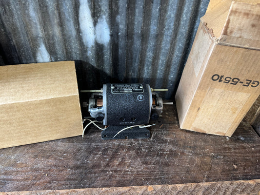 NOS Pioneer Gen-E-Motor Dynamotor SA-5088 with Original Stromberg-Carlson Box