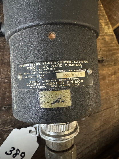 Bendix CM-5 Gyro Flux Gate Compass Caging Device Remote Control Unit