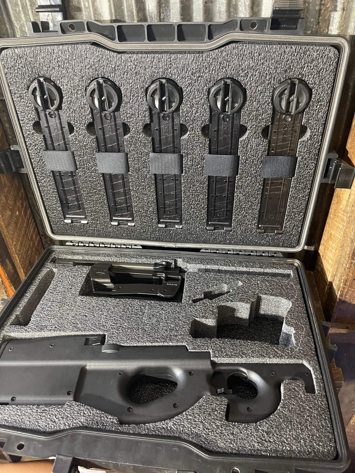 FN PS90 5.7x28mm – Excellent Condition w/ Case Club Case, 5 Magazines & 1,200 Rounds Ammo