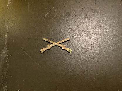 WWII US Officers Cross Flintock Insignia Pin Snowflake Back