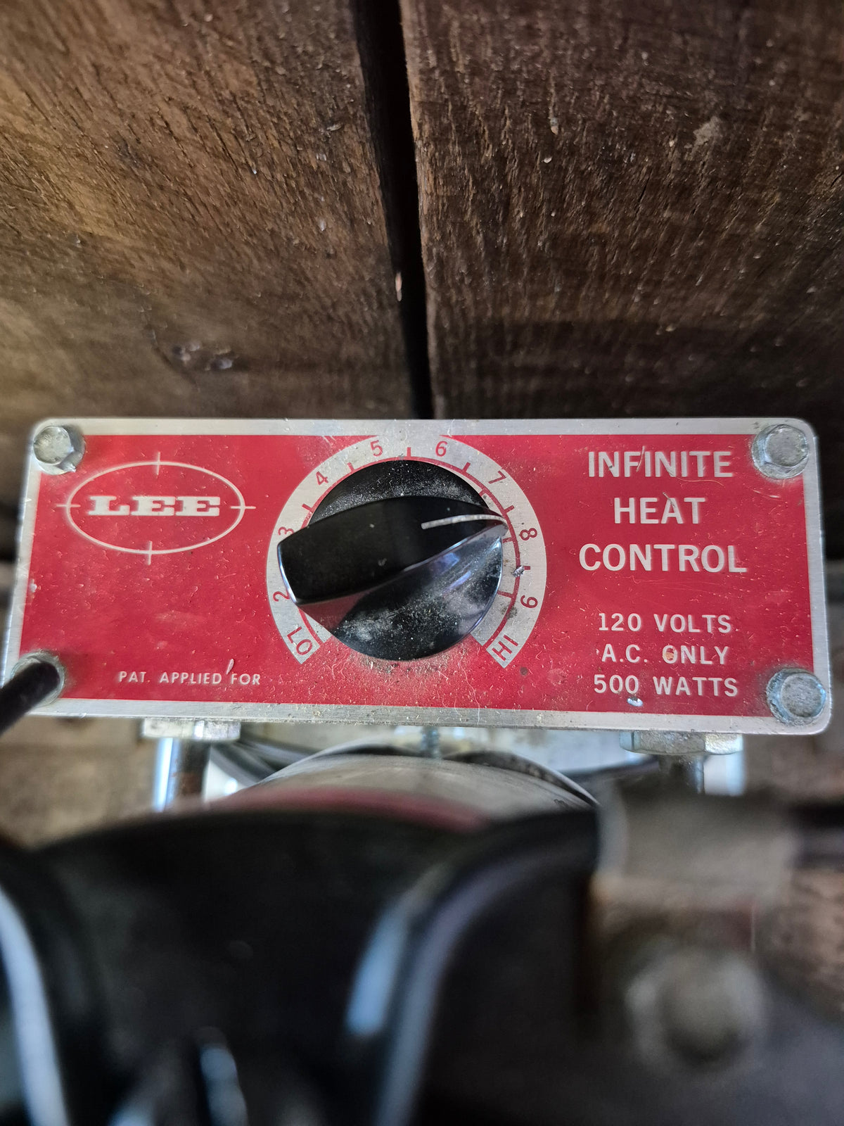 LEE Infinite Heat Control Lead Pot